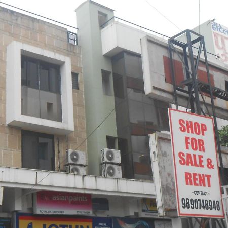 Pooja International Nashik Hotel Eksteriør billede