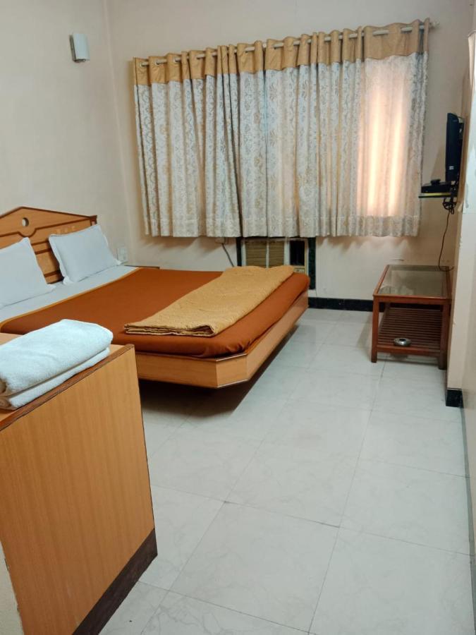 Pooja International Nashik Hotel Eksteriør billede