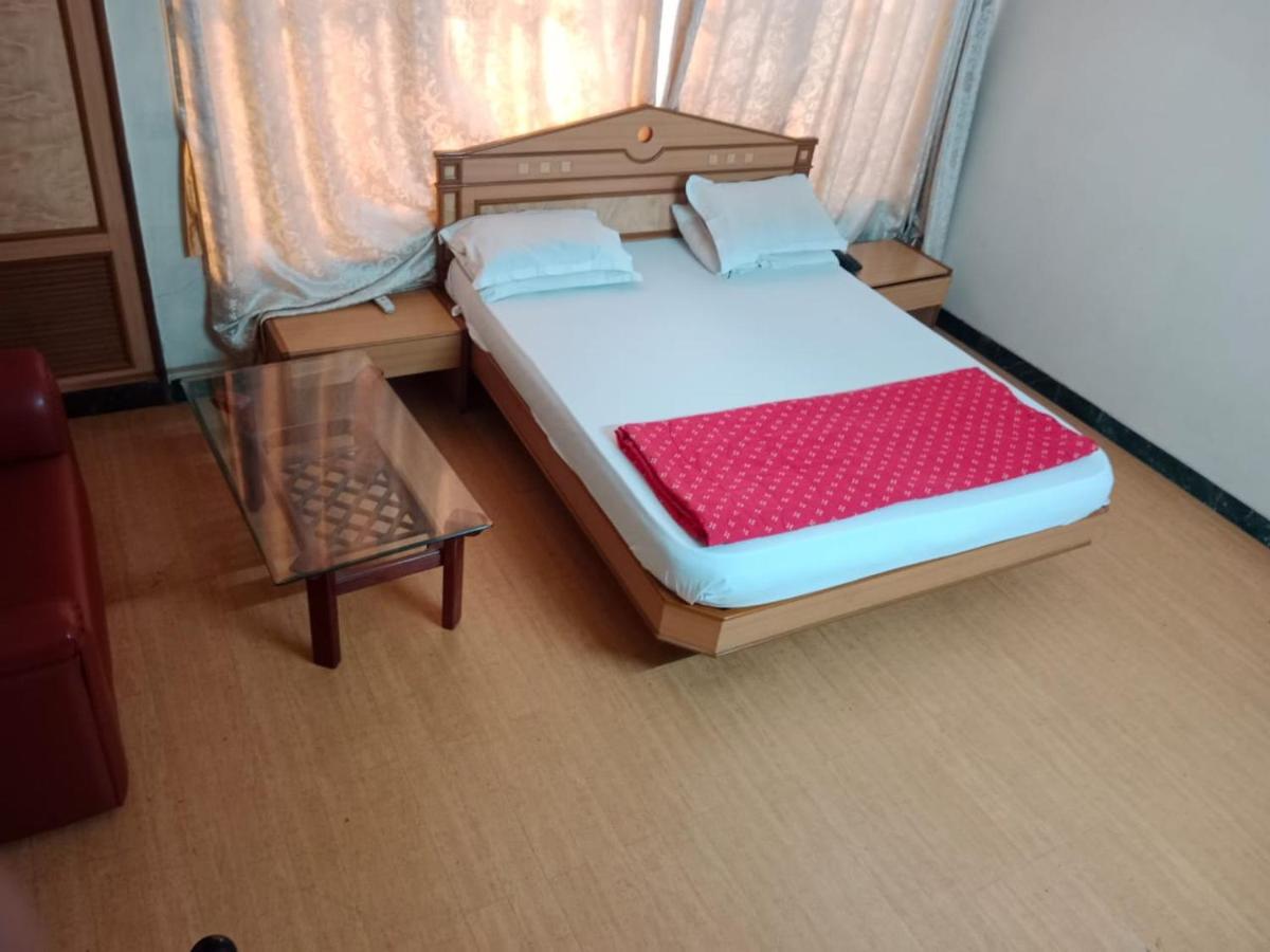Pooja International Nashik Hotel Eksteriør billede