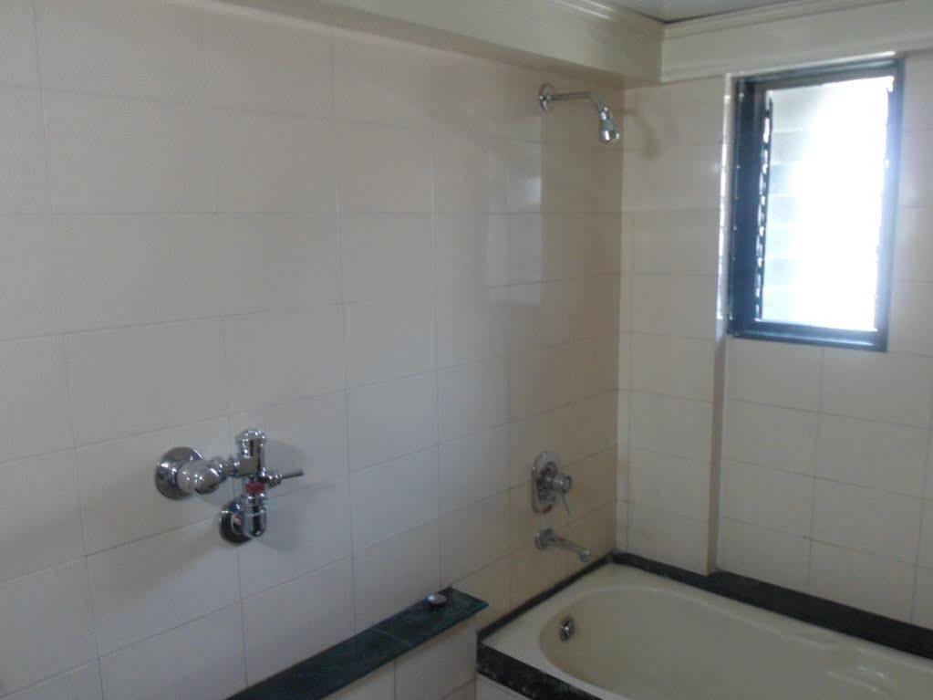 Pooja International Nashik Hotel Eksteriør billede