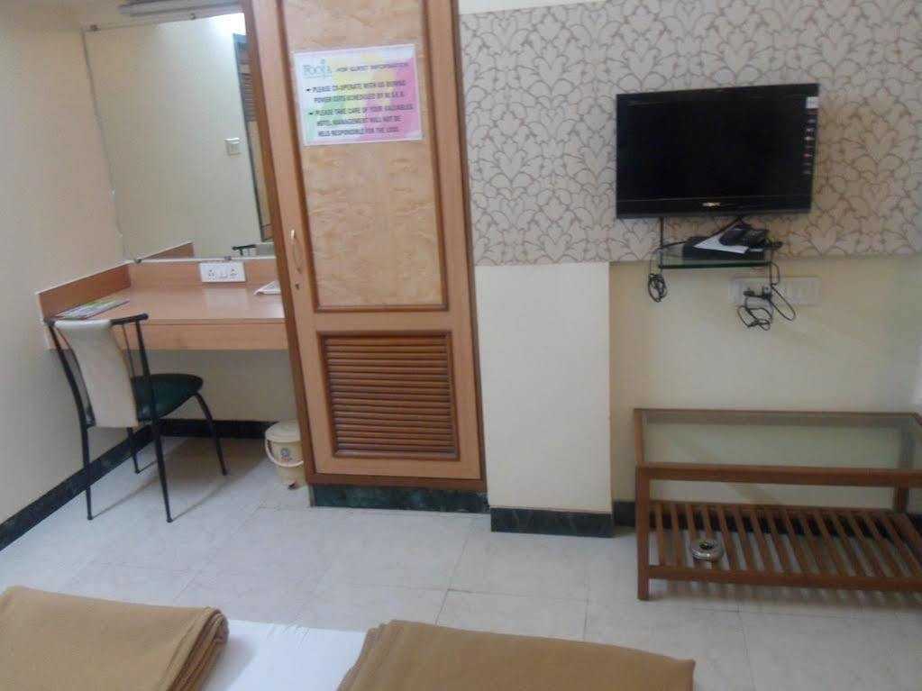 Pooja International Nashik Hotel Eksteriør billede