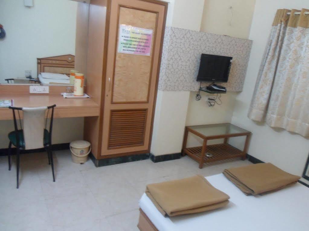 Pooja International Nashik Hotel Eksteriør billede